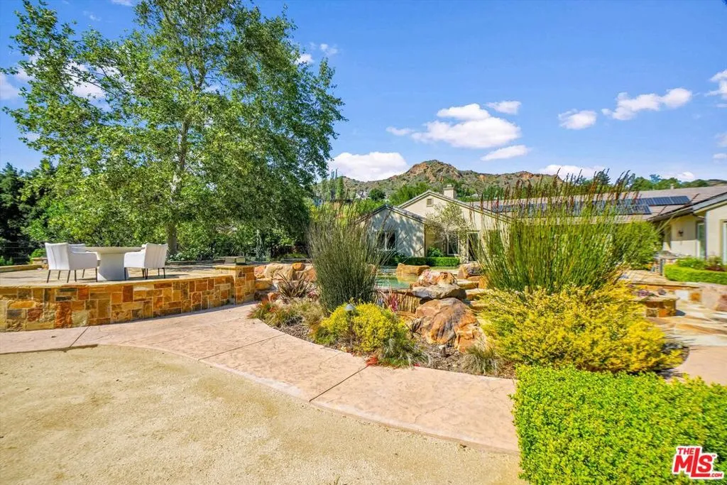 29734 Mulholland Highway, Agoura Hills, California 91301 home-pic-42